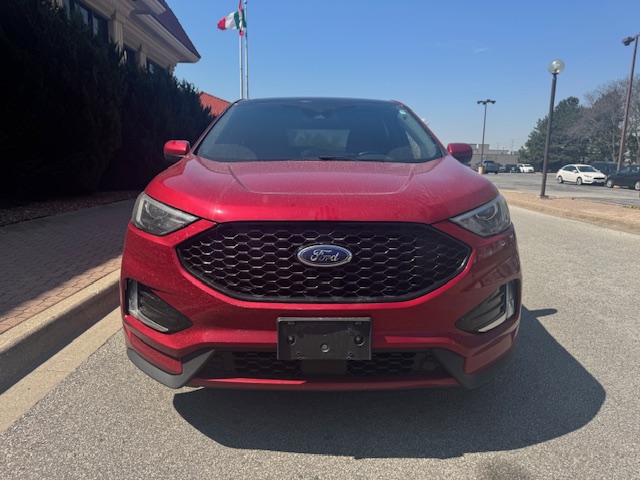 Vehicle Photo 2