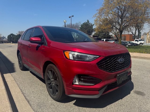 Vehicle Photo 3