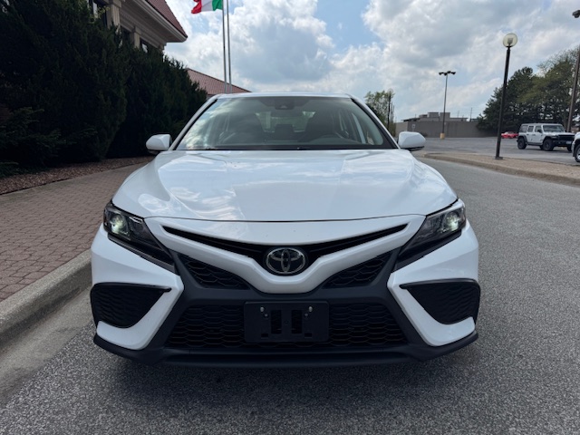 Vehicle Photo 2
