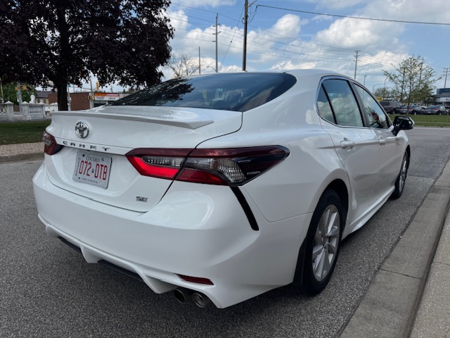 Vehicle Photo 5