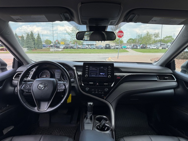 Vehicle Photo 12