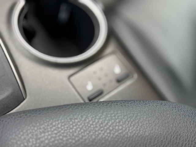 Vehicle Photo 17