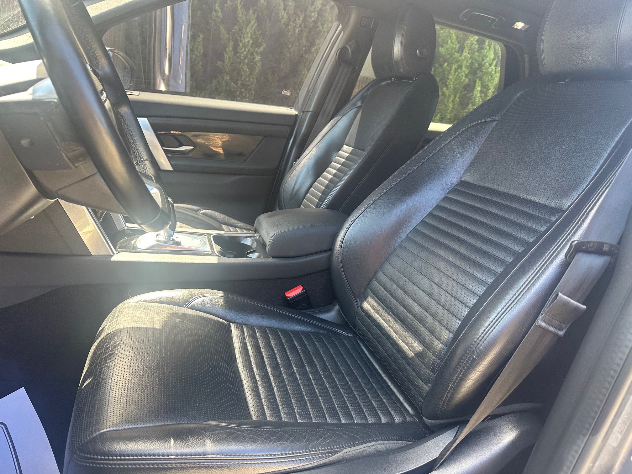 Vehicle Photo 9
