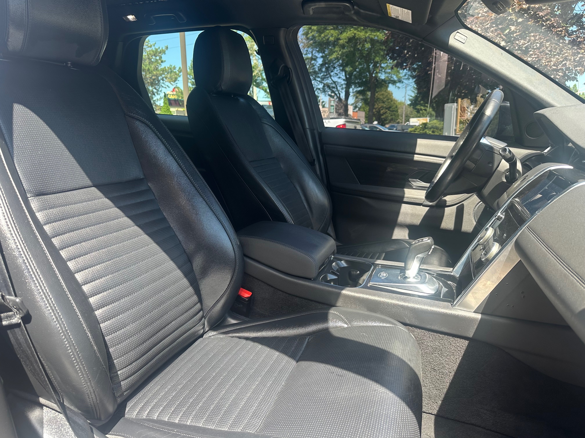 Vehicle Photo 10