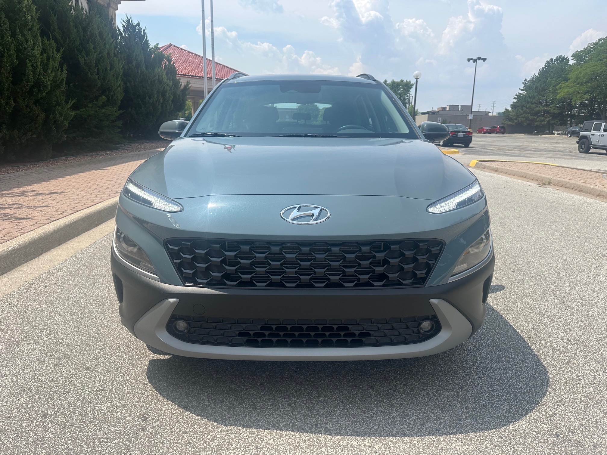 Vehicle Photo 2