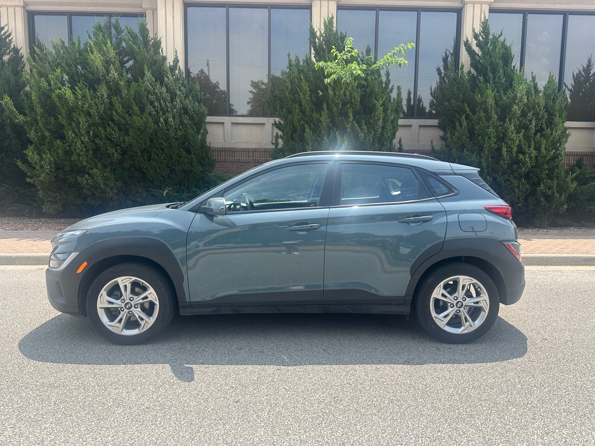 Vehicle Photo 3